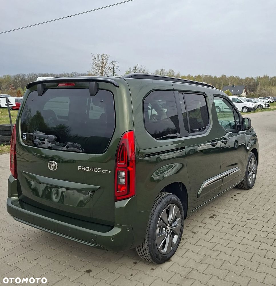 Nowy Toyota Proace City Verso 2025 - 167 000 PLN, 1 km - Otomoto.pl