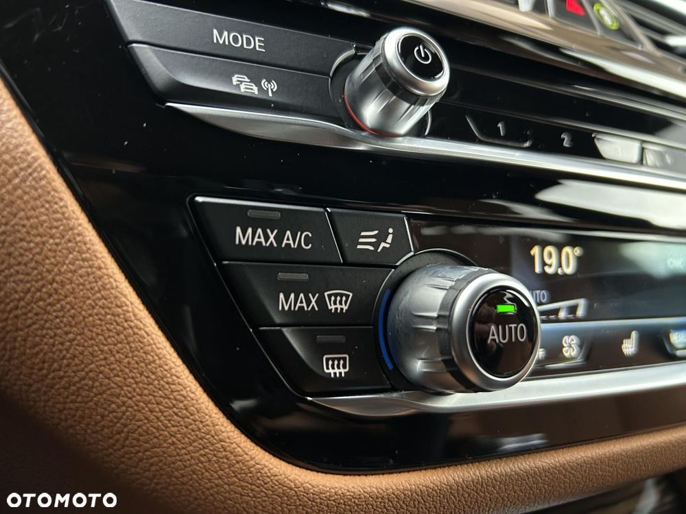 BMW Seria 5 - 38