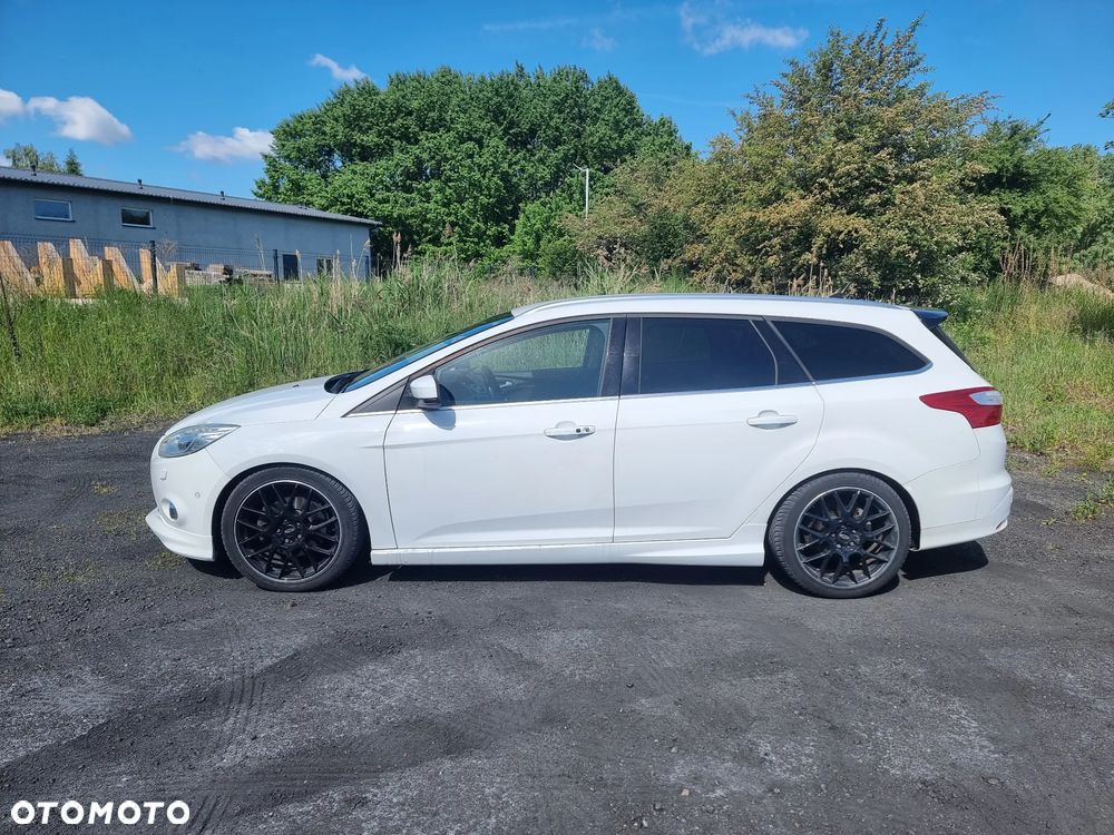 Ford Focus 1.6 EcoBoost Start-Stopp-System Champions Edition - 1