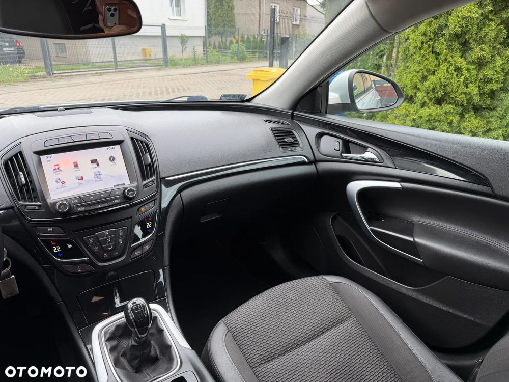 Opel Insignia 1.4 T Cosmo S&S - 27