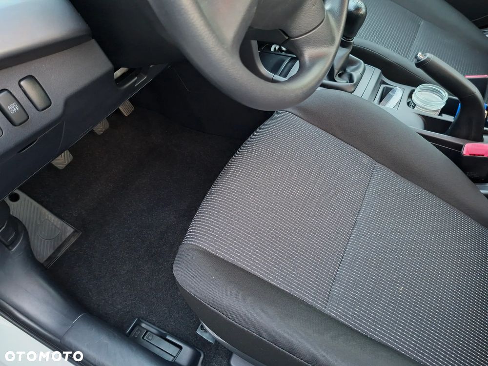 Mitsubishi Lancer - 9