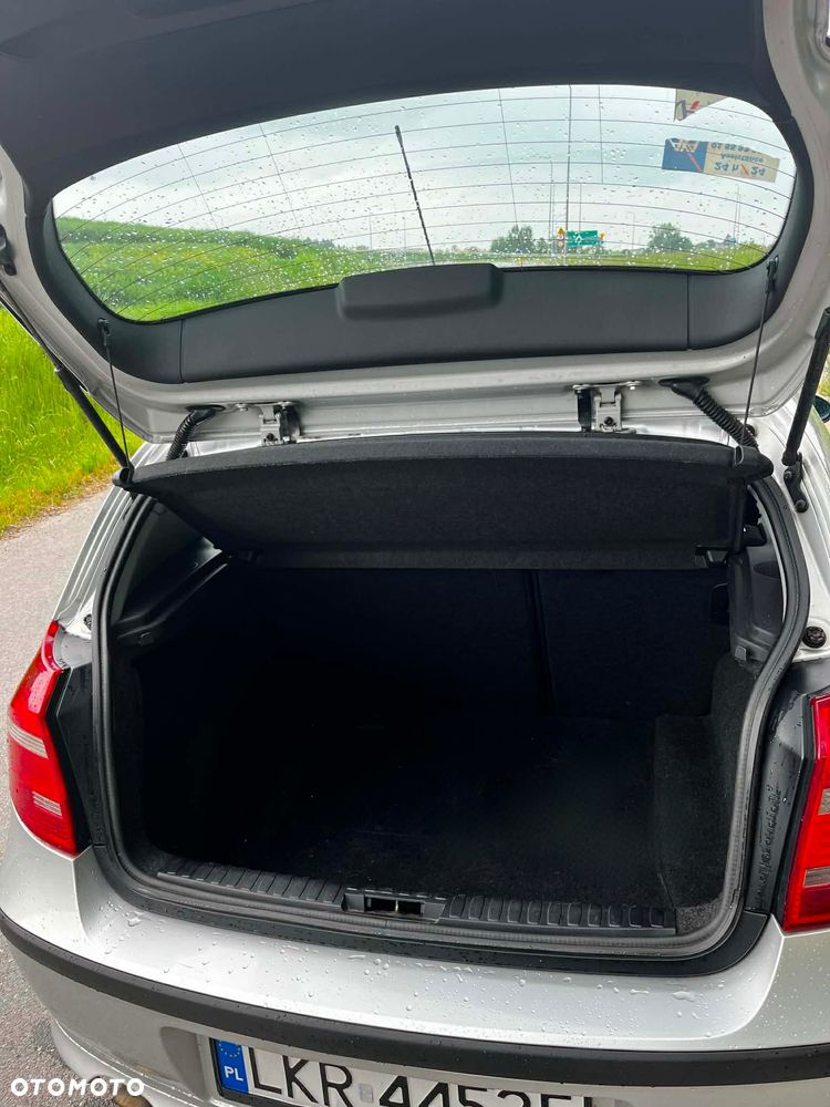 BMW Seria 1 118d DPF - 11