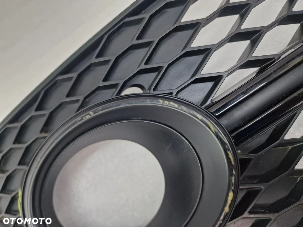 AUDI Q5 8R0 LIFT S-LINE LEWA KRATKA BOCZNA ZDERZAKA PRZEDNIEGO PRZÓD , NR 8R0807681R , NR AUKCJI D/97 - 13