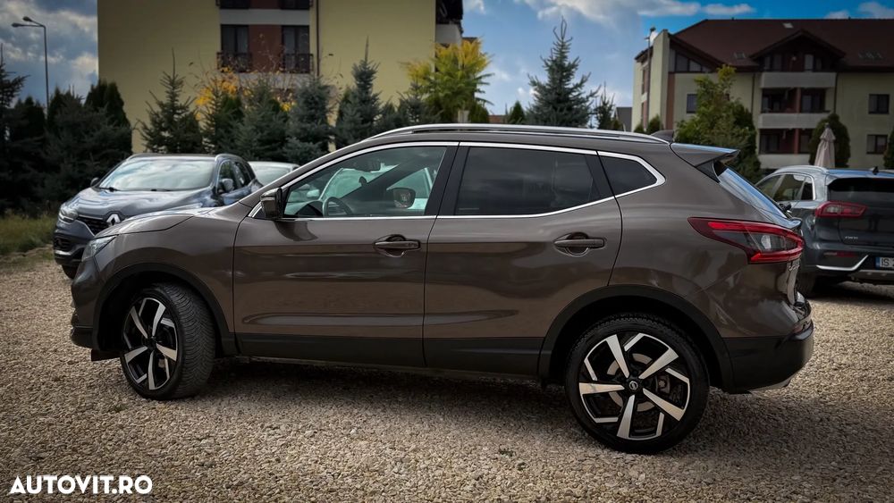 Nissan Qashqai 1.6 DCI Xtronic TEKNA+ - 10