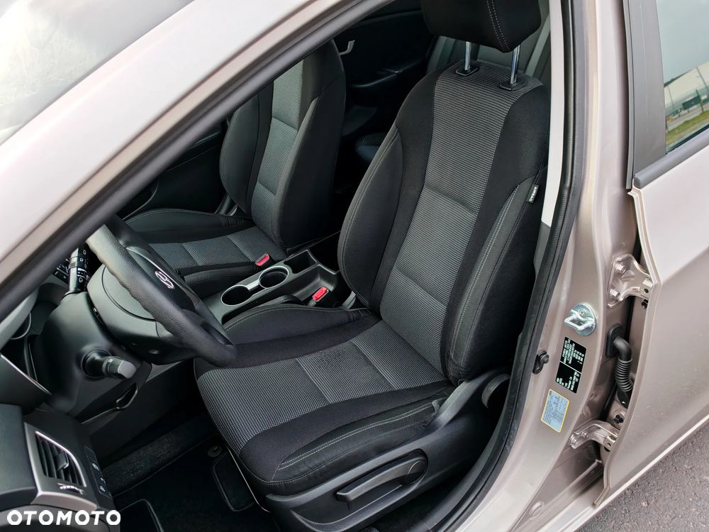 Hyundai i30 1.4 Trend - 24