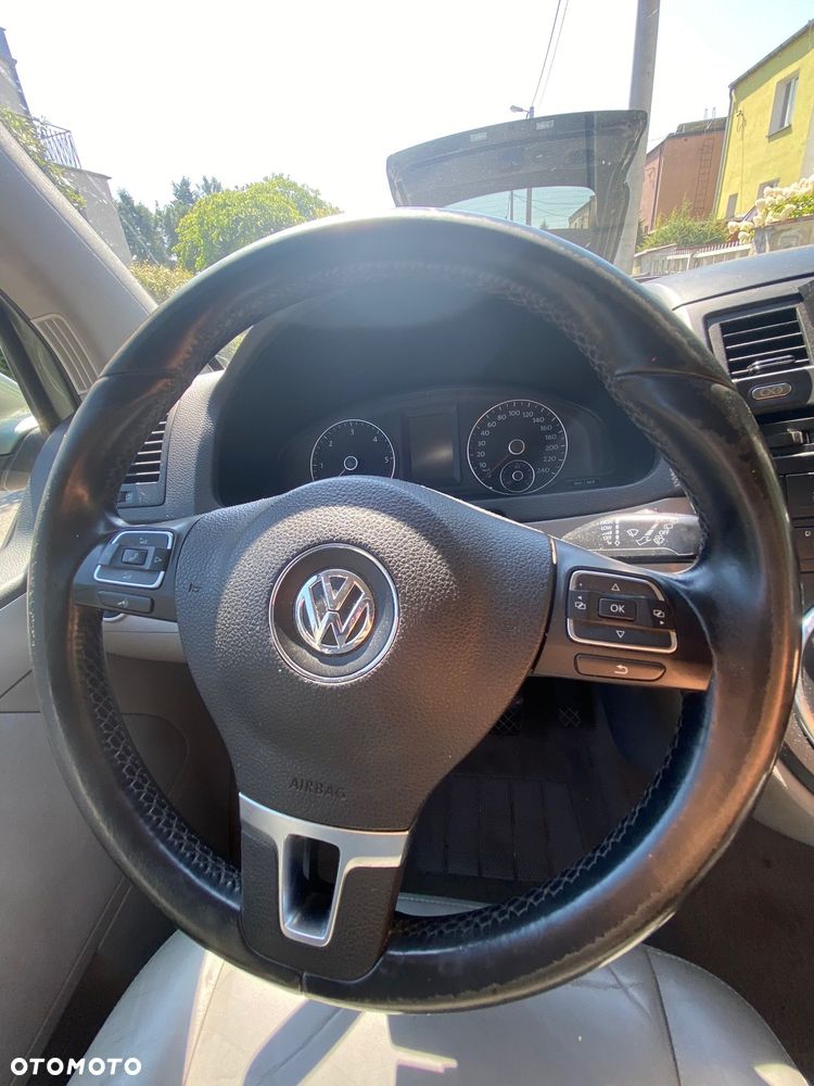 Volkswagen Multivan - 16