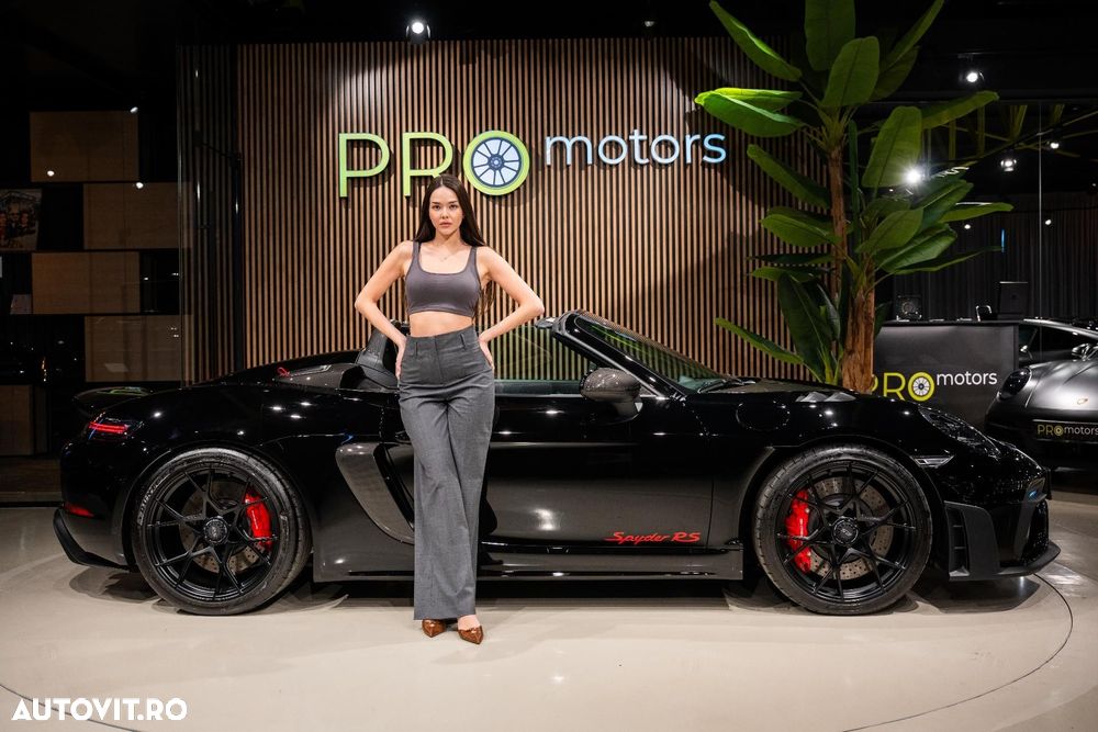 Porsche Boxster 718 Spyder RS - 9