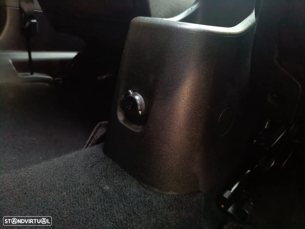 Citroën C3 Aircross PureTech 130 Stop & Start EAT6 OPF SHINE - 33