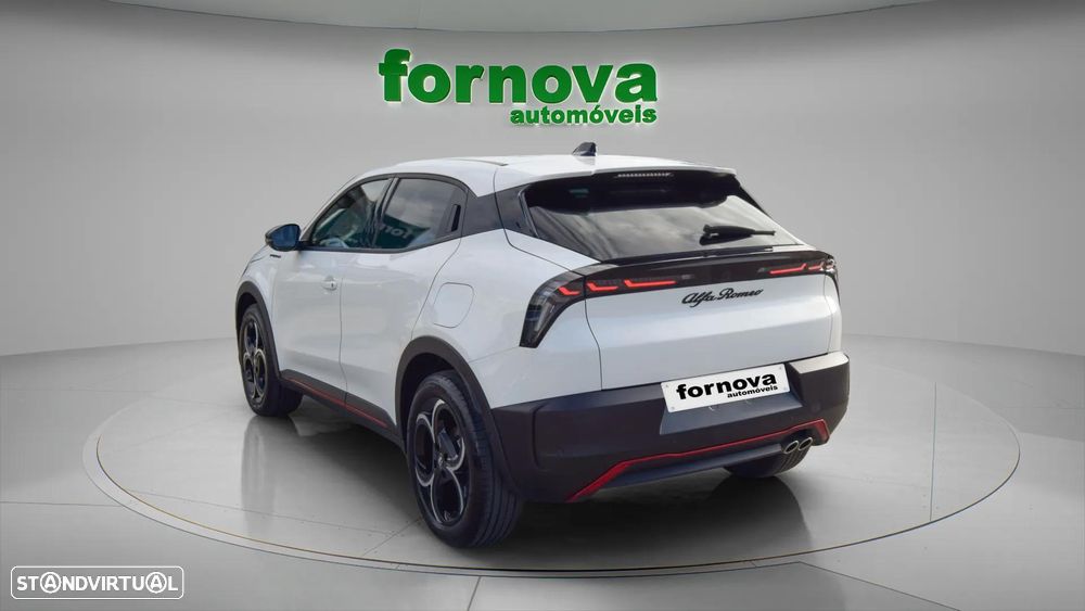 Alfa Romeo Junior 1.2 Sport Speciale eDCT6 - 6