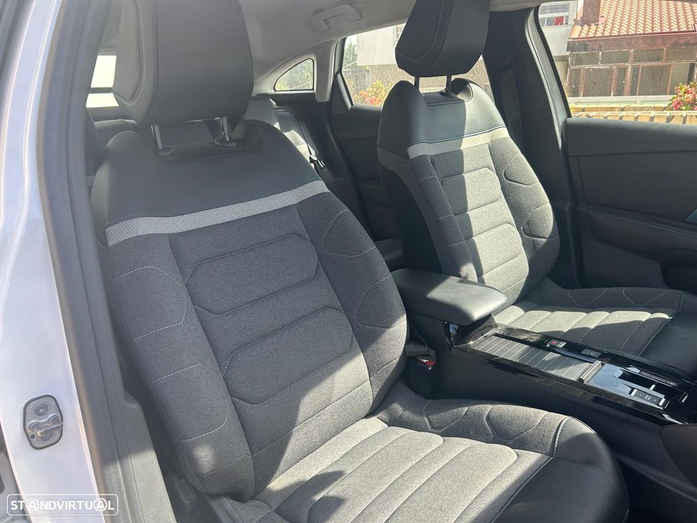 Citroën e-C4 50 kWh Shine - 16