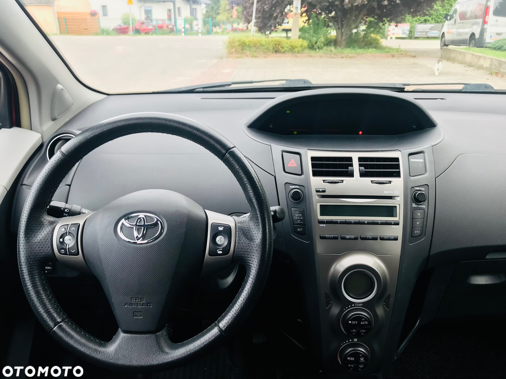 Toyota Yaris 1.33 Business Edition - 15