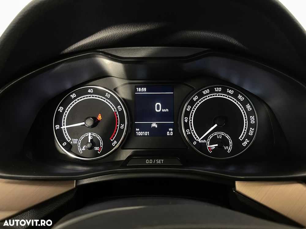Skoda Scala 1.0 TSI Style - 25