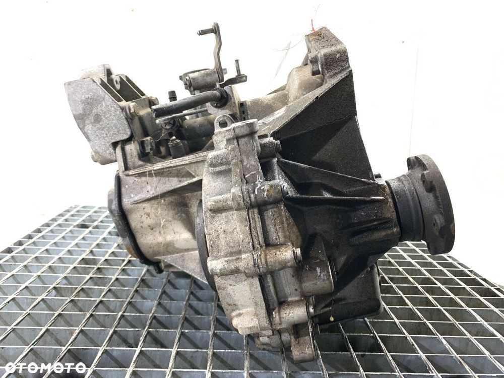 SKRZYNIA BIEGÓW  VW GOLF V (1K1) 2003 - 2010 1.6 75 kW [102 KM] benzyna 2004 - 2008 FVH - 4