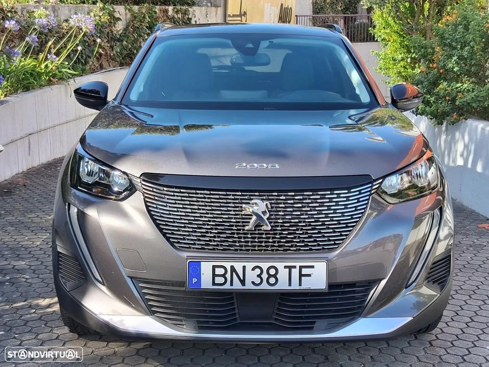 Peugeot 2008 1.2 PureTech Allure EAT8 - 4