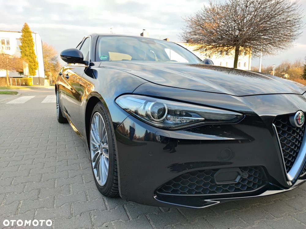 Alfa Romeo Giulia 2.2 AT8 Super - 12