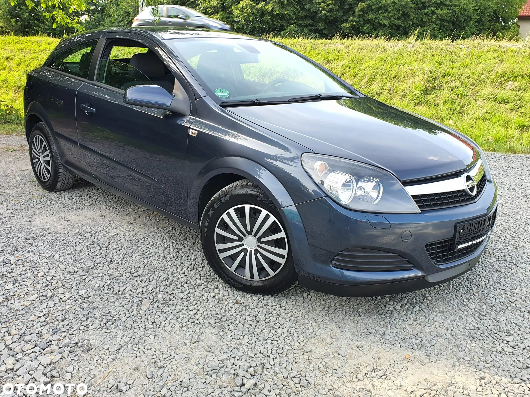Opel Astra GTC 1.4 - 8