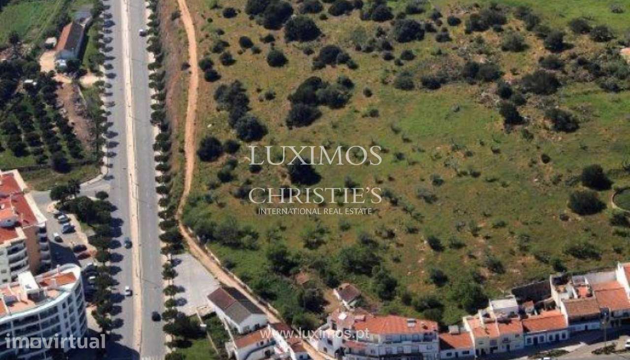 Terreno parcelado em lotes para venda, em Lagos, Algarve - Grande imagem: 3/17