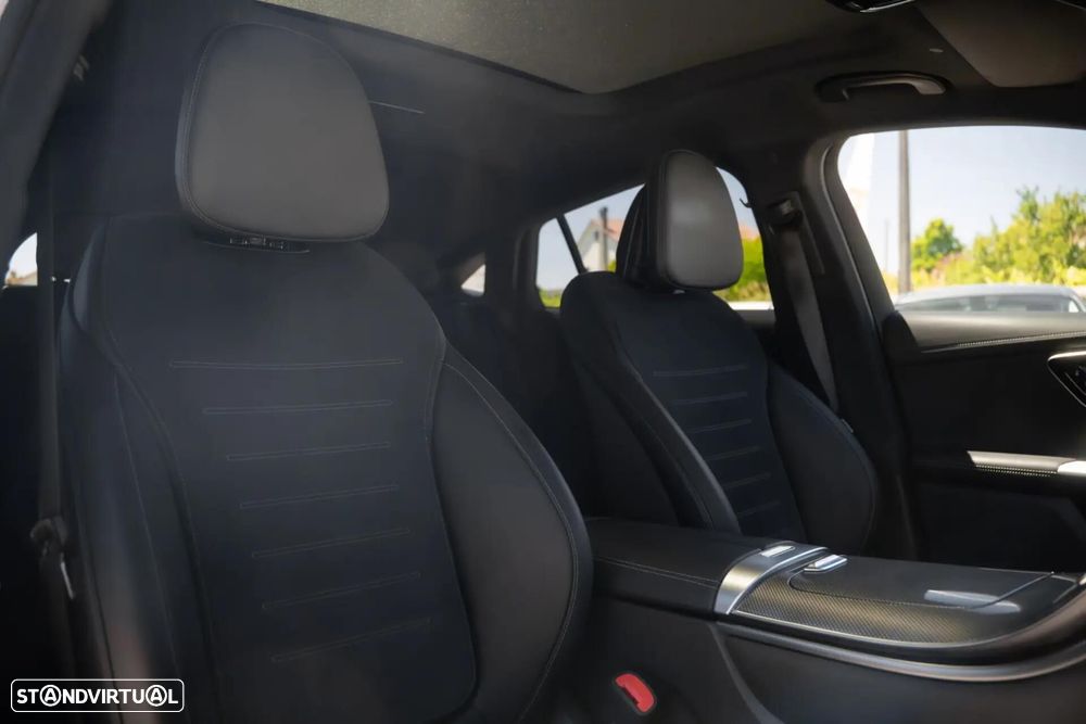 Mercedes-Benz GLC 300 de Coupe 4Matic 9G-TRONIC AMG Line Advanced - 22