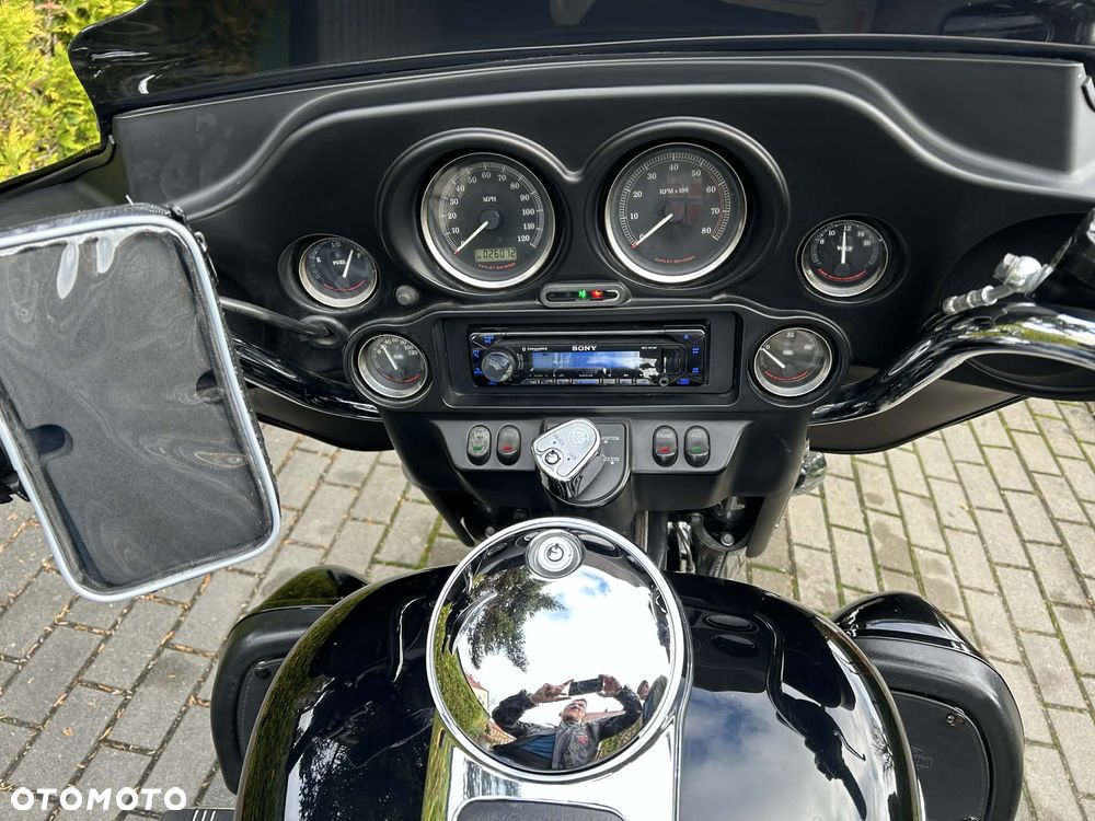 Harley-Davidson FLH Electra Glide - 5