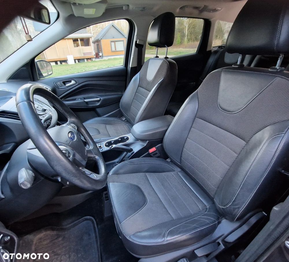 Ford Kuga 2.0 TDCi 4x4 Titanium - 13