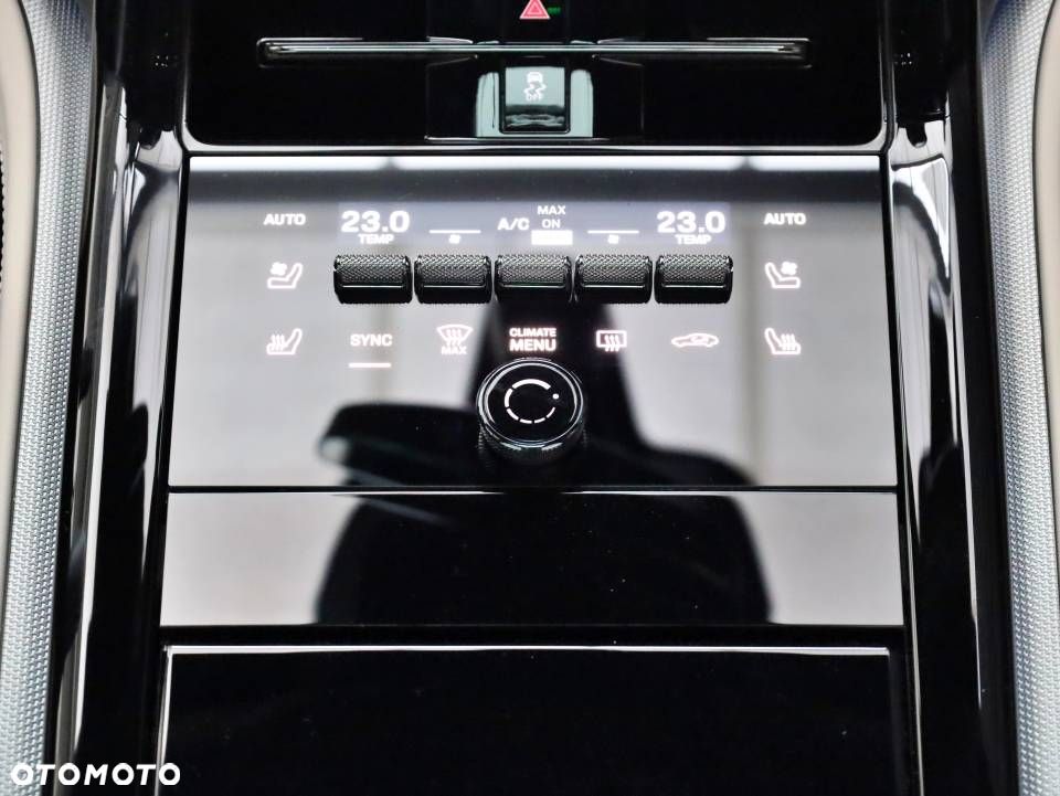 Porsche Panamera 4S E-Hybrid PHEV - 17