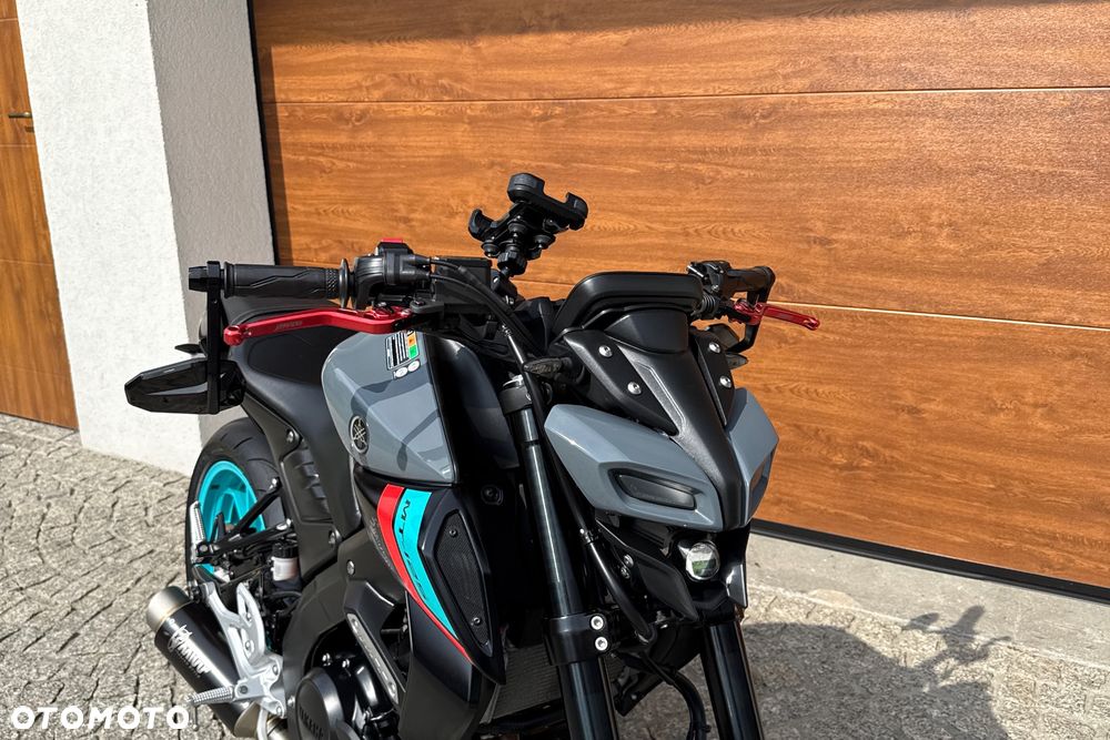 Yamaha MT - 5