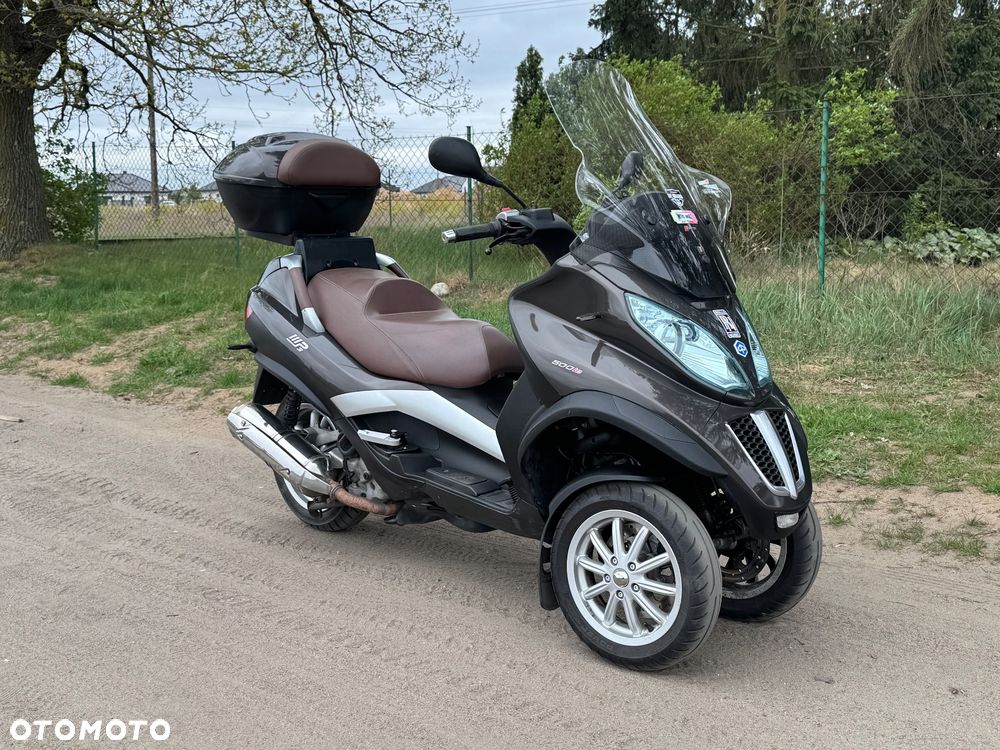 Piaggio MP-3 - 1