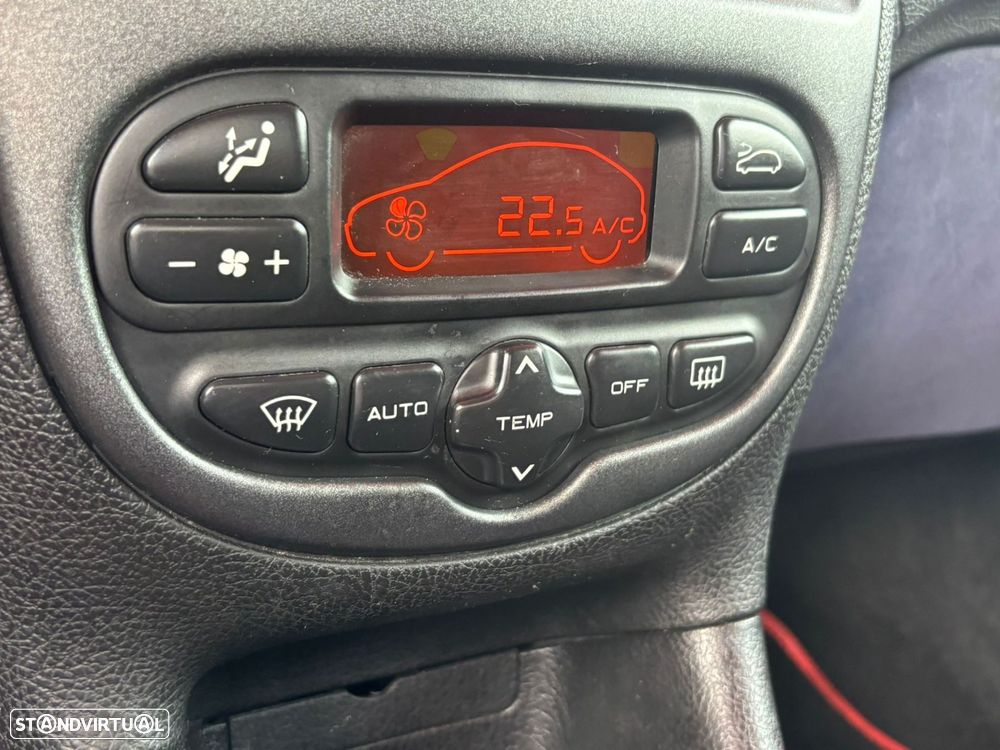 Peugeot 206 2.0 HDi XT - 13