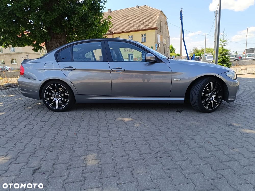 BMW Seria 3 320d - 11