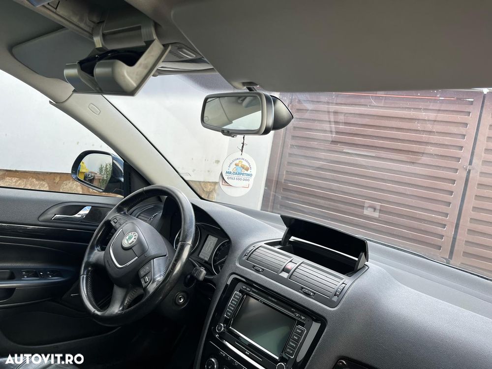 Skoda Octavia 1.8 TSI Laurin Klement DSG - 7