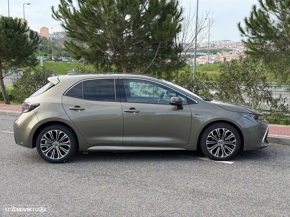 Toyota Corolla 1.8 Hybrid Exclusive - 9