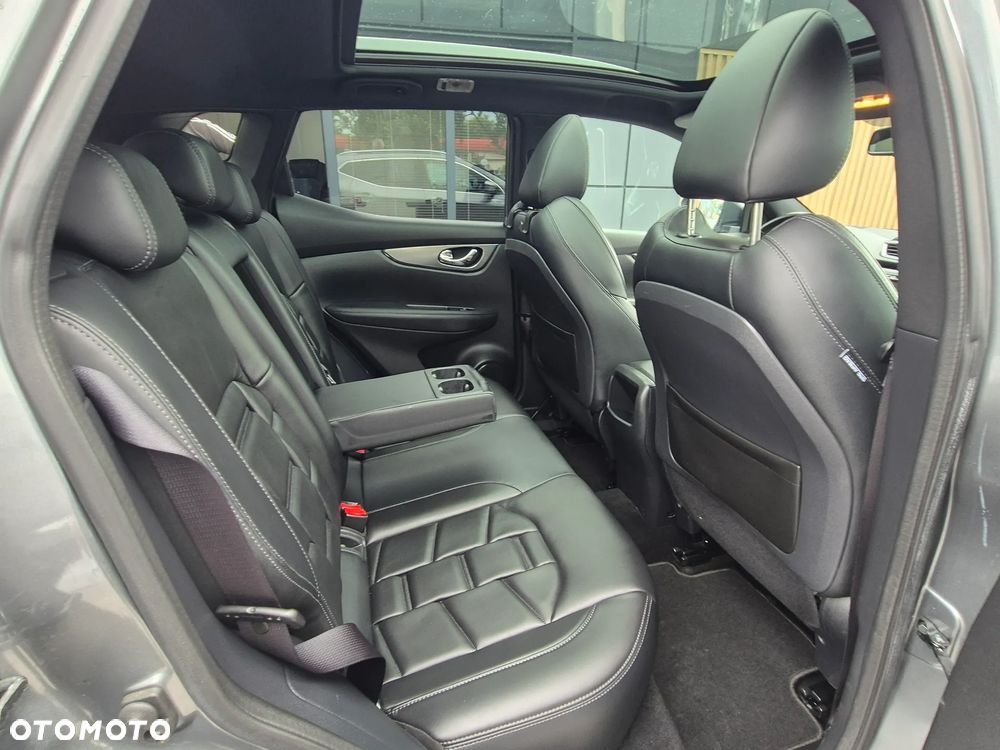 Nissan Qashqai 1.3 DIG-T Tekna+ - 29