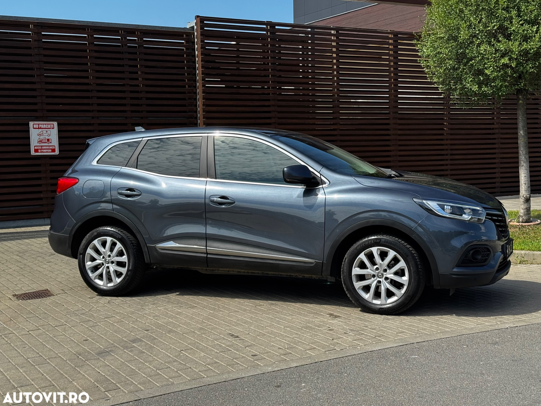 Renault Kadjar TCe 140 GPF BUSINESS EDITION - 4