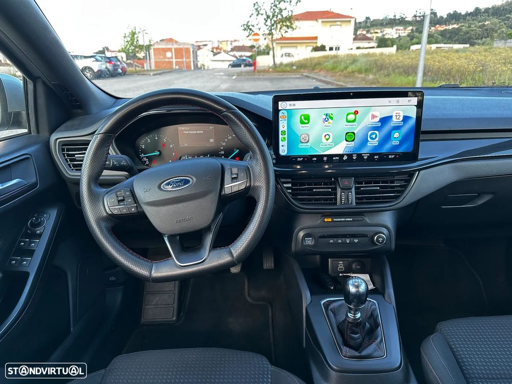 Ford Focus 1.0 EcoBoost MHEV ST-Line - 12