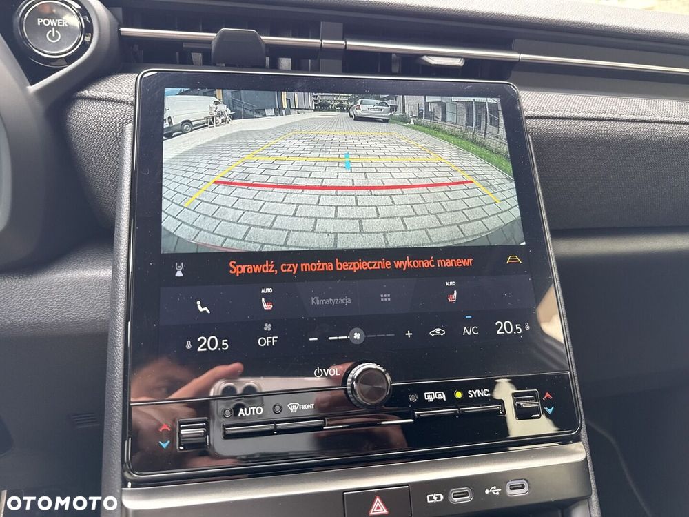 Lexus LBX 1.5 Hybrid - 19