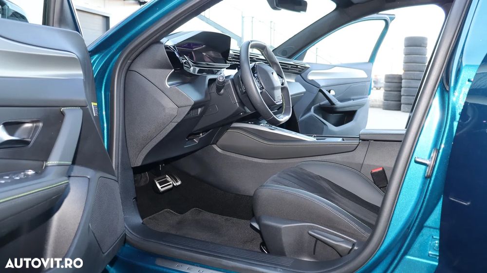 Peugeot 408 PureTech 130 EAT8 GT - 12