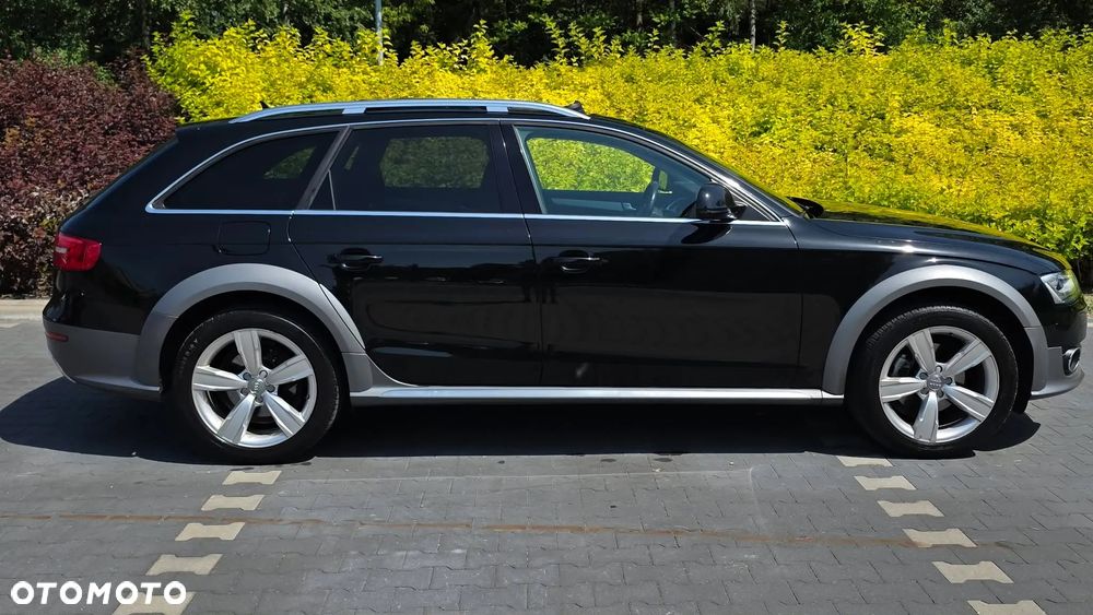 Audi A4 Allroad 2.0 TDI DPF S tronic - 11