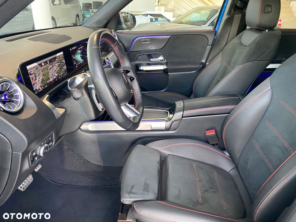 Mercedes-Benz GLB 200 AMG Line 7G-DCT - 19