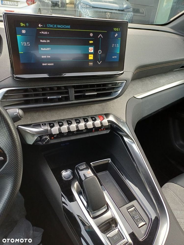 Peugeot 3008 1.6 PureTech HYbrid GT Line S&S EAT8 - 15