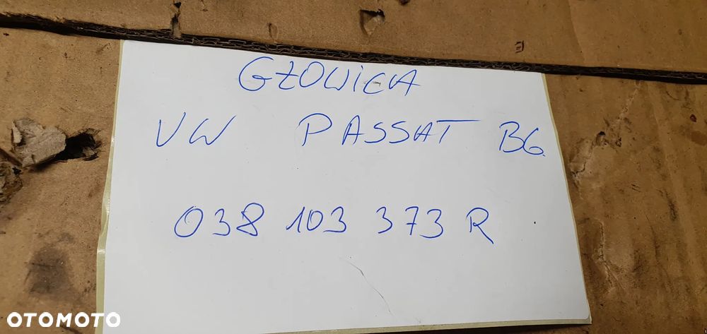 Głowica silnika kompletna VW Passat B6 2.0 TDI 038103373R - 9