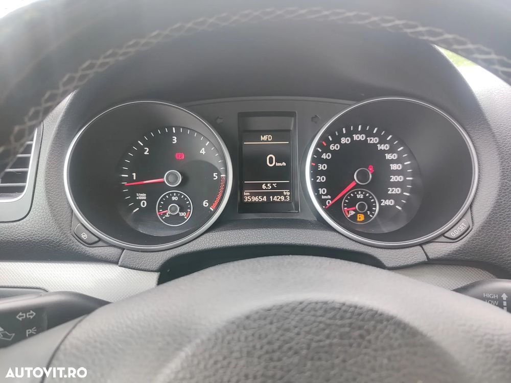 Volkswagen Golf 2.0 TDI DPF Comfortline - 8