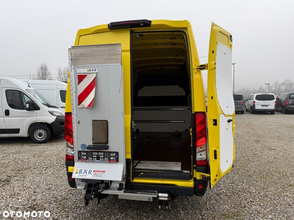 Iveco 2020/Daily/Winda BAR/Średni/manual/Klima/Tempomat/Business Pakiet - 9