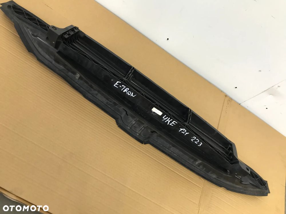 Żaluzja Audi e-tron 4KE121223 wlot kierownica powietrza - 6