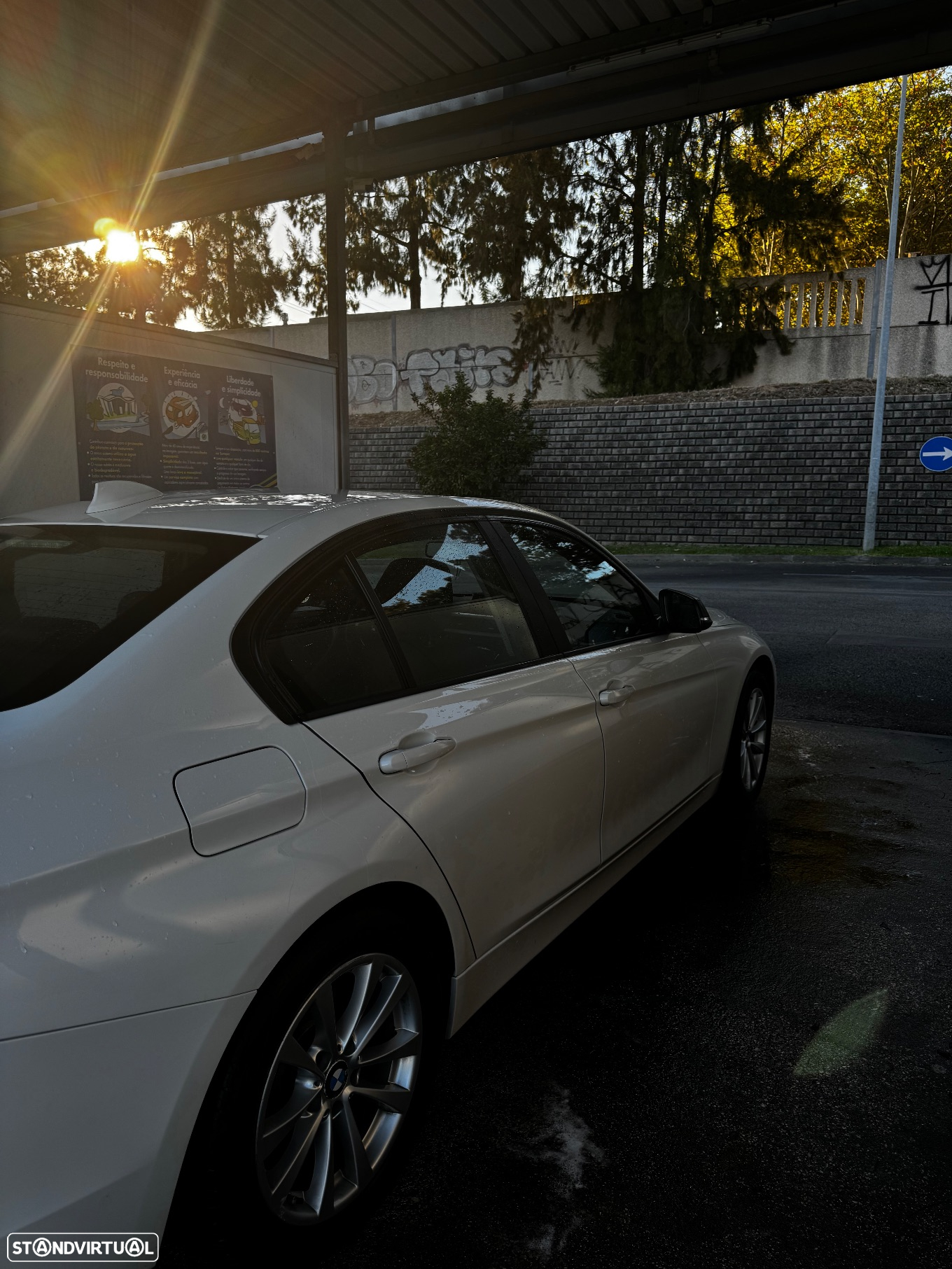 BMW 330 i Aut. Advantage - 5