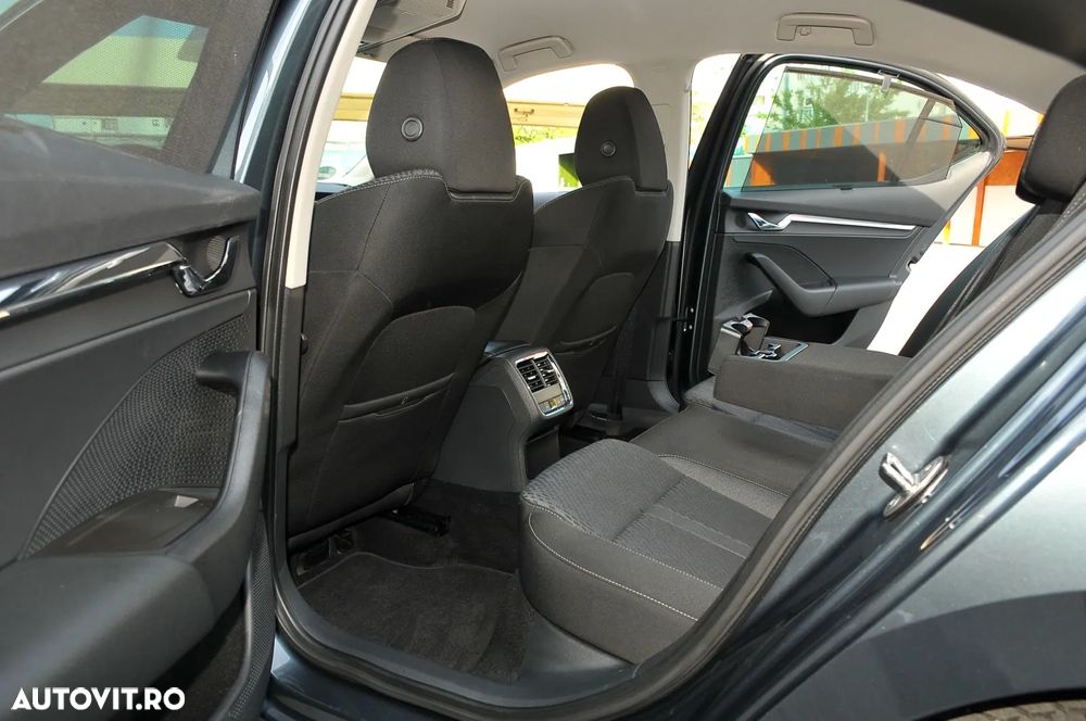 Skoda Octavia 1.0 TSI e-TEC DSG First Edition - 12
