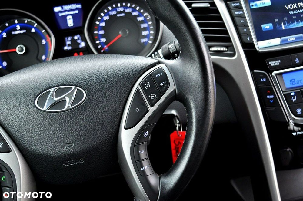 Hyundai i30 1.6 CRDi BlueDrive Premium - 26