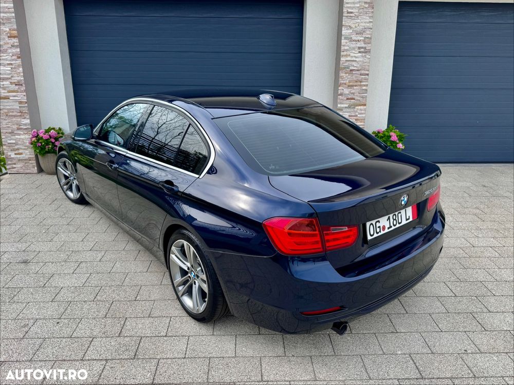 BMW Seria 3 320d Aut. Sport Line - 14