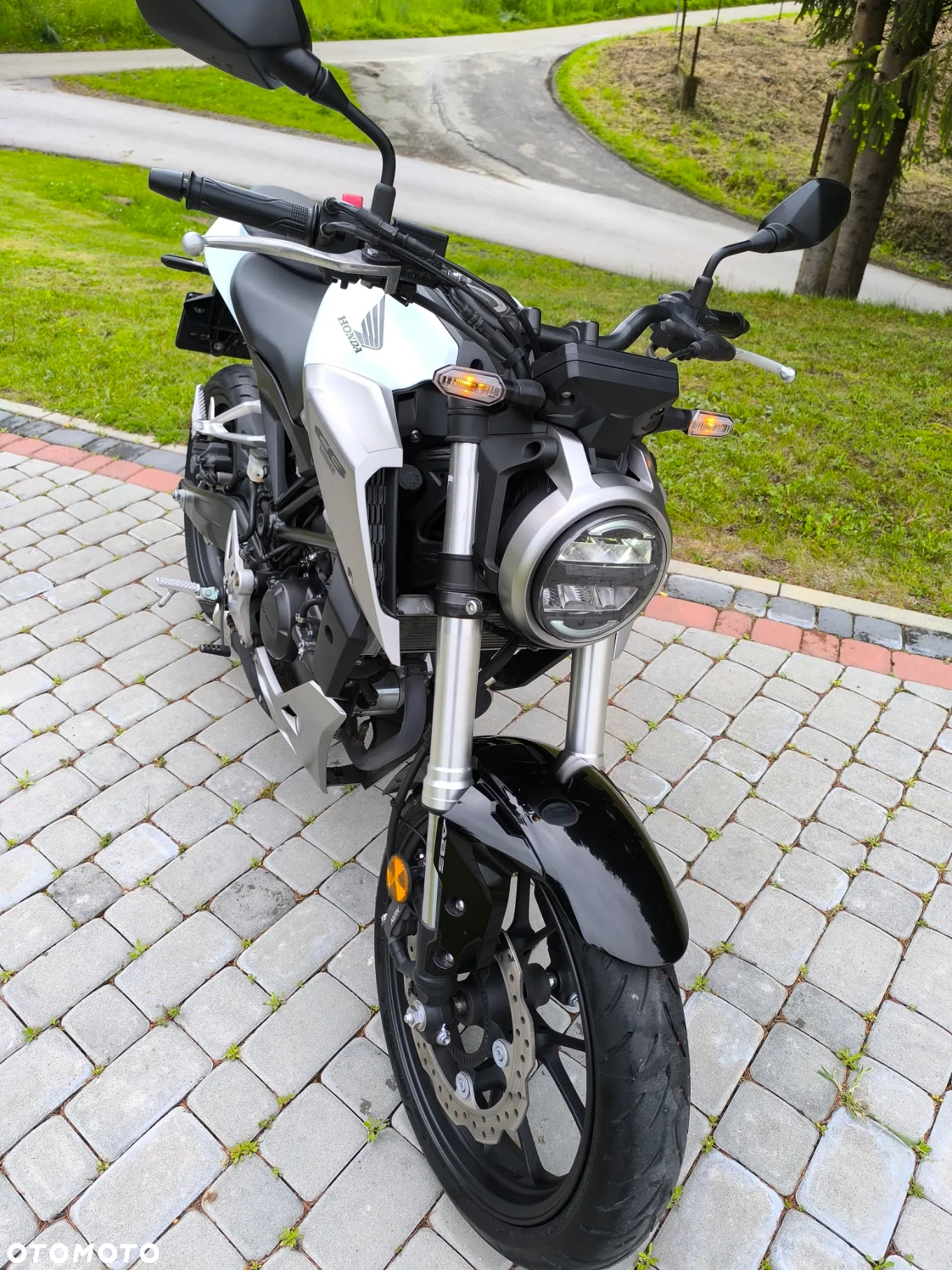 Honda CB - 2