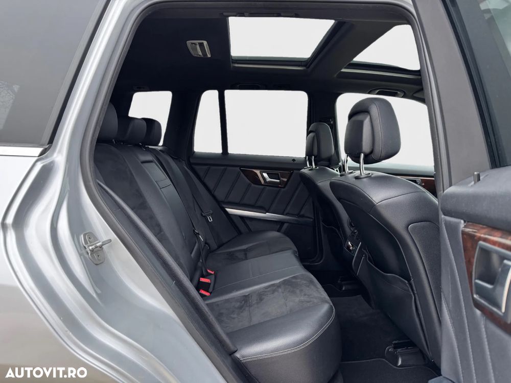 Mercedes-Benz GLK 220 CDI DPF 4Matic BlueEFFICIENCY 7G-TRONIC SPORT EDITION - 7