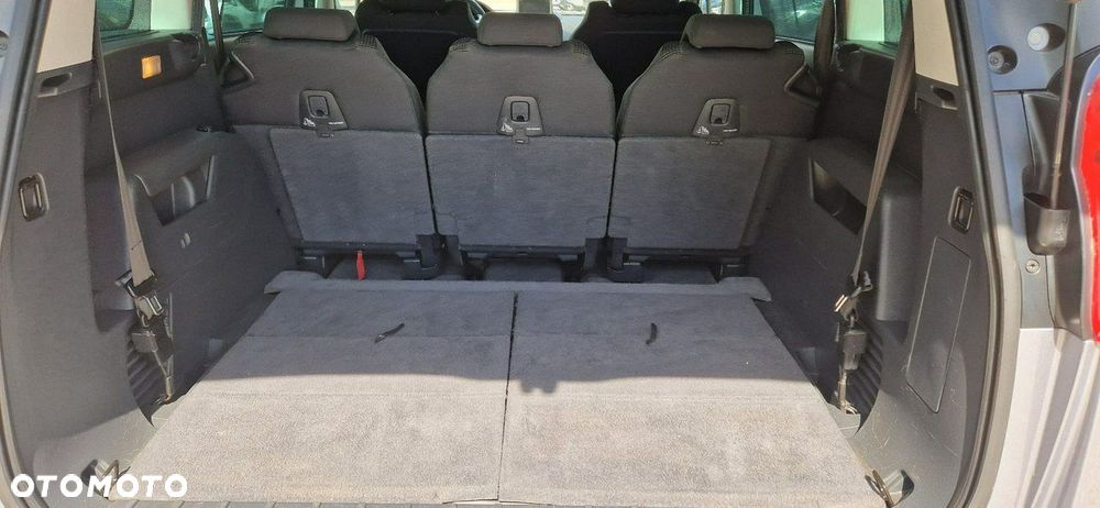 Peugeot 5008 - 12